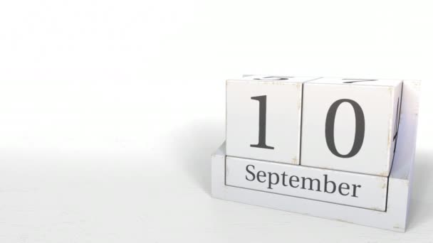 10 Σεπτεμβρίου ημερομηνία στο ημερολόγιο ξύλινα τουβλάκια. 3D animation — Αρχείο Βίντεο