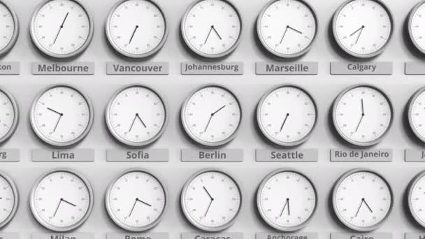 Round clock showing Berlin, Germany time within world time zones. 3D animation — Stock Video