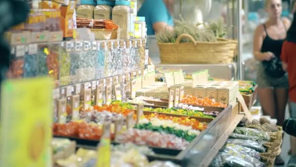 Candy stall in famous Mercado Central or Central Market. Valencia, Spain — Stock Video