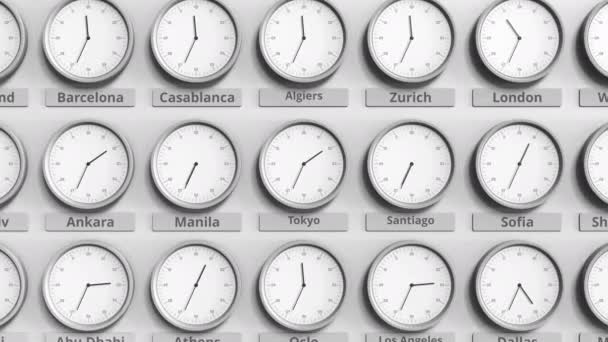 Часы показывают время Токио, Япония среди различных часовых поясов. 3D анимация — стоковое видео