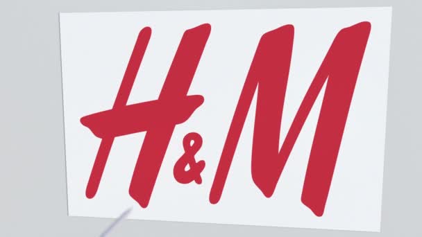 Flèche de tir à l'arc brise plaque de verre avec le logo de la société HM. Numéro d'entreprise animation éditoriale conceptuelle — Video
