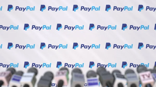 Conferência de imprensa da PAYPAL, parede de imprensa com logotipo e microfones, editorial conceitual renderização 3D — Fotografia de Stock