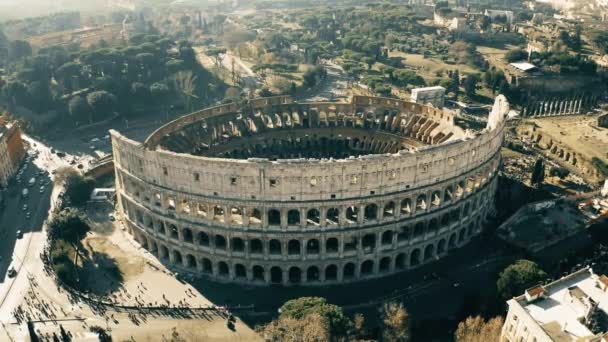 Légi felvétel a Colosseumhoz vagy a Colosseum amfiteátrum. Róma, Olaszország — Stock videók