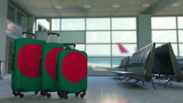 Cestovní kufry s vlajka Bangladéše. Bangladéšské cestovního ruchu koncepční animace — Stock video