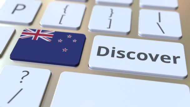 Текст DISCOVER и флаг Новой Зеландии на кнопках на клавиатуре компьютера. Концептуальная 3D анимация — стоковое видео