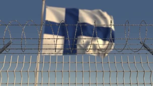 Stacheldraht gegen schwenkende finnische Flaggen. Schlupflöcher 3D-Animation — Stockvideo