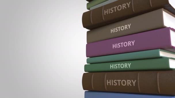Historia titel på högen av böcker, konceptuell loopable 3d-animering — Stockvideo