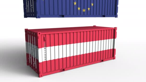Контейнер с флагом Европейского Союза разбивает грузовой контейнер с флагом Австрии. Концептуальная анимация торговых войн и экономических конфликтов — стоковое видео