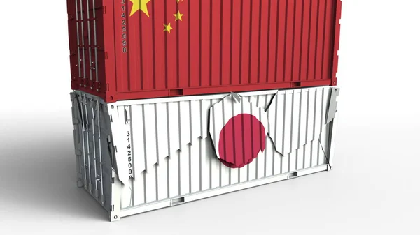 Contenedor con bandera de China rompe contenedor de carga con bandera de Japón. Guerra comercial o conflicto económico relacionado con la representación conceptual 3D — Foto de Stock