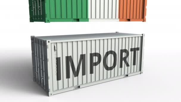 Contenitore con bandiera dell'Irlanda che rompe container con testo IMPORT. Animazione 3D concettuale — Video Stock