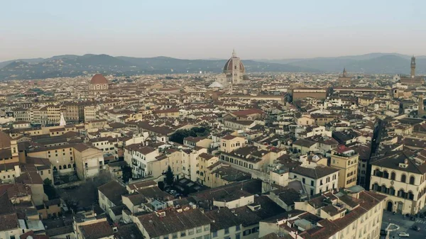 Vista aerea del centro di Firenze la sera. Toscana, Italia — Foto Stock