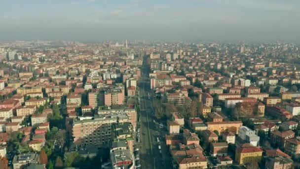 Volo verso il centro di Modena — Video Stock