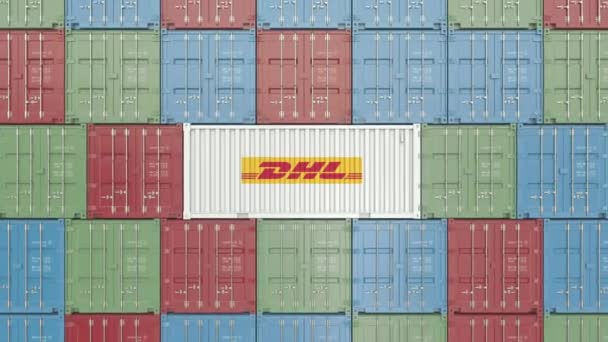 Container met DHL corporate logo. Redactionele 3D animatie — Stockvideo