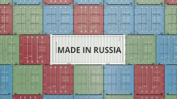 Recipiente com texto MADE IN RUSSIA. Rússia importação ou exportação relacionados com a renderização 3D — Fotografia de Stock