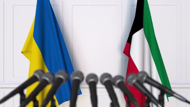 Vlajky Ukrajiny a Kuvajtu na mezinárodní tiskové konferenci zasedání nebo jednání. 3D animace — Stock video