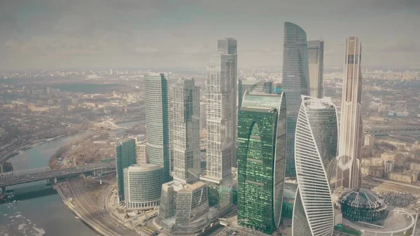 Moskou, Rusland-23 maart, 2019. Wolkenkrabbers van Moskou International Business Center Mibc, luchtfoto — Stockfoto