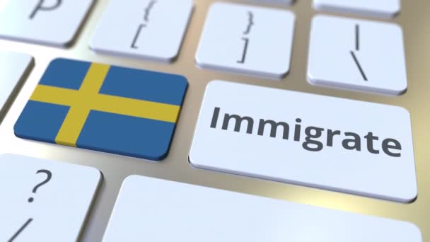 IMMIGRARE testo e bandiera della Svezia sui pulsanti sulla tastiera del computer. Animazione 3D concettuale — Video Stock