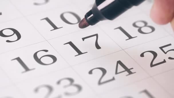 Σηματοδότησε το δέκατο έβδομο 17 ημέρα του μήνα στο ημερολόγιο μετατρέπεται σε αποθήκευση του κειμένου ημερομηνίας — Αρχείο Βίντεο