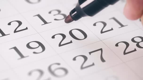 Jelzett a huszadik 20 nap egy hónap a naptári átalakítja a határidő szöveg — Stock videók