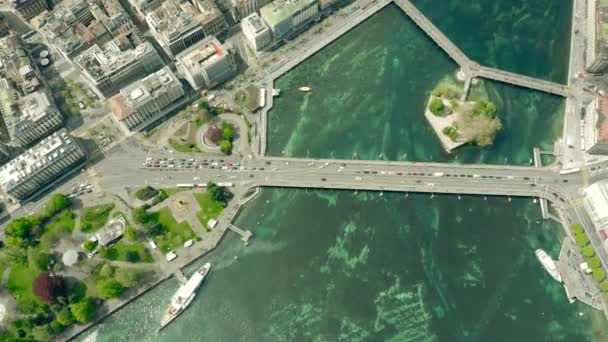 Vue aérienne du célèbre pont du Mont Blanc à Genève, Suisse — Video