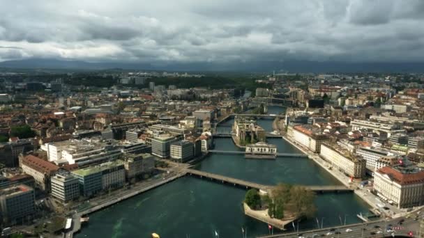 GINEBRA, SUIZA 27 DE ABRIL DE 2019. Foto aérea del centro de Ginebra — Vídeo de stock