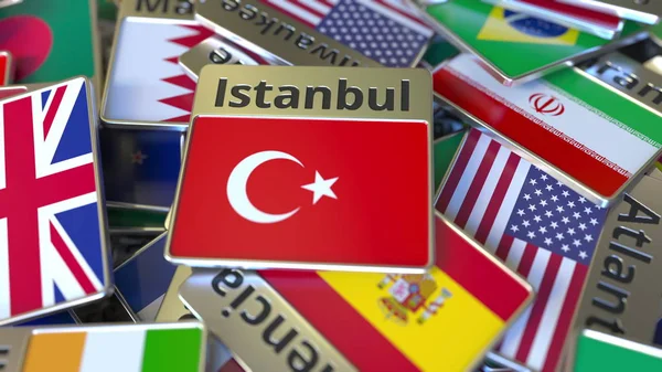 Imán de recuerdo o insignia con texto de Estambul y bandera nacional entre diferentes. Viajar a Turquía renderizado 3D conceptual — Foto de Stock