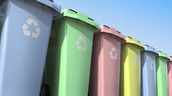 Многоцветные пластиковые контейнеры для мусора с колёсами. 3D рендеринг — стоковое фото