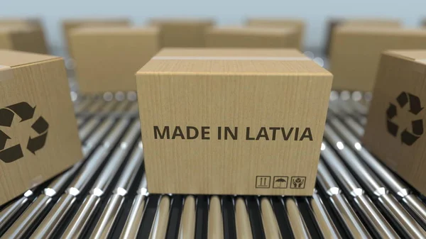 ローラーコンベア上のラトビア製テキストを持つカートン。ラトビアの商品関連3Dレンダリング — ストック写真