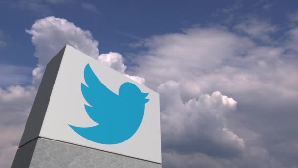 Twitter λογότυπο με φόντο ουρανό, συντακτική κίνηση — Αρχείο Βίντεο
