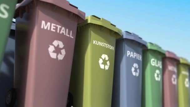 Mülltonnen zur Mülltrennung. Text bedeutet auf Deutsch Papier, Glas, Metall und Kunststoff. Lückenhafte Animation — Stockvideo
