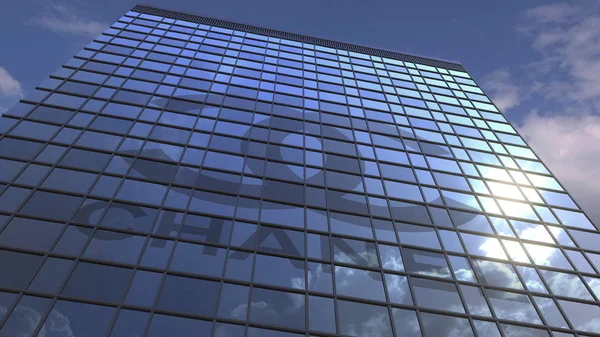 Logotipo de CHANEL contra edificio moderno que refleja cielo y nubes, representación editorial 3D —  Fotos de Stock