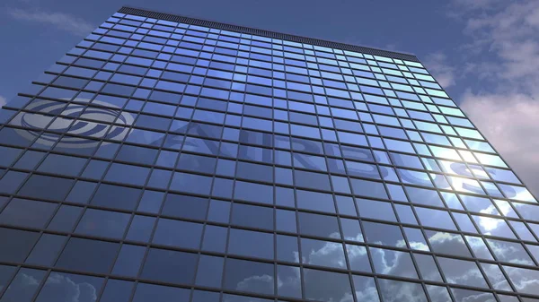 Logo de AIRBUS en una fachada de medios con cielo nublado reflectante, representación editorial 3D —  Fotos de Stock