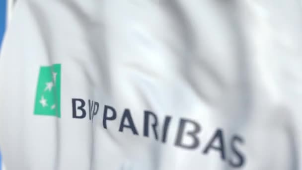 Bnp Paribas 로고와 깃발을 흔들며, 클로즈업. 에디토리얼 루프 가능 3D 애니메이션 — 비디오