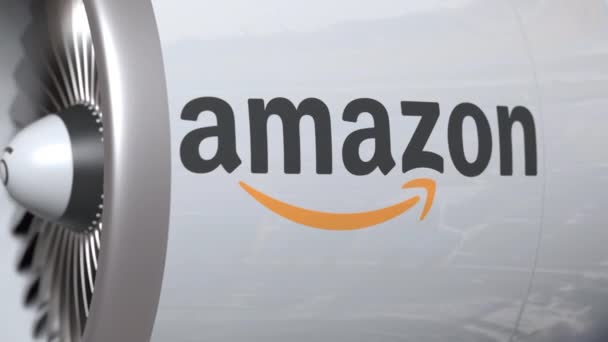 Турбина самолета с логотипом Amazon. Редакционная концептуальная 3D анимация — стоковое видео
