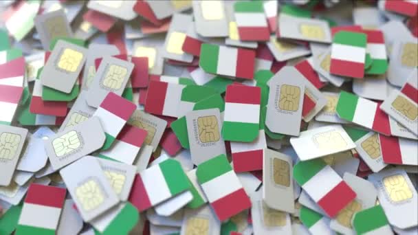 Många SIM-kort med flagga av Italien, italienska mobil telekommunikation relaterade 3D-animering — Stockvideo