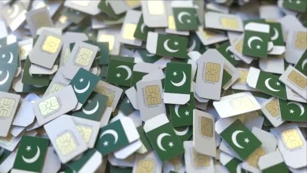 Tarjetas SIM con bandera de Pakistán. Red celular paquistaní relacionada con la animación conceptual 3D — Vídeos de Stock