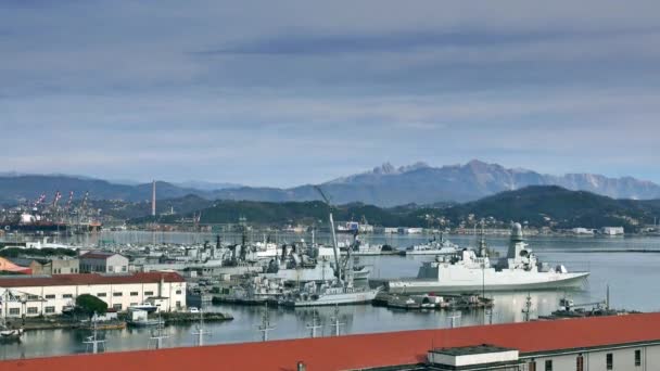 ラ・スペツィア港と海軍基地(イタリア) — ストック動画