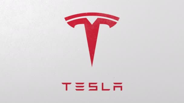 Rompiendo pared con el logotipo pintado de Tesla. Animación 3D editorial relacionada con crisis — Vídeos de Stock