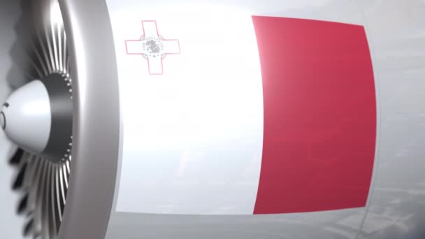 Bandeira voadora de Malta no motor de turbina de avião. Animação 3D relacionada à aviação — Vídeo de Stock