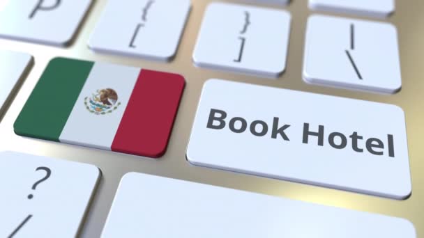 RESERVE HOTEL texto e bandeira do México nos botões do teclado do computador. Viagens relacionadas com animação 3D conceitual — Vídeo de Stock