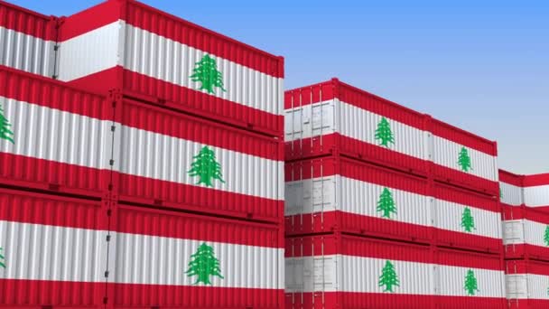 Terminal de contentores cheio de contentores com bandeira do Líbano. Animação 3D loopable relacionada à exportação ou importação libanesa — Vídeo de Stock