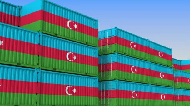 Kontejnerový dvůr plný nádob s Ázerbájdžánskou vlajkou. Ázerbájdžánské export nebo import související smykliatelná 3D animace — Stock video