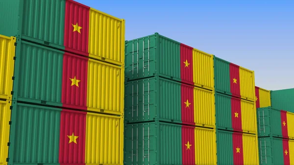 Container jarda cheia de contentores com bandeira de Camarões. Renderização 3D relacionada à exportação ou importação de Camarões — Fotografia de Stock