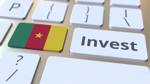 INVESTIR texto e bandeira de Camarões nos botões do teclado do computador. Animação 3D conceitual relacionada com negócios — Vídeo de Stock