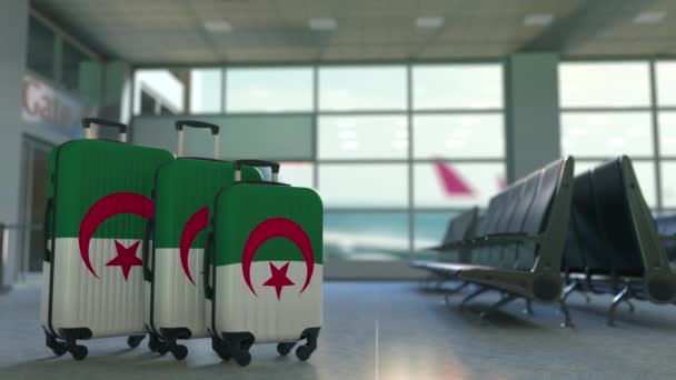Ταξιδιωτικές βαλίτσες με σημαία της Αλγερίας. Ο αλγερινός τουρισμός εννοιολογική κίνηση 3D — Αρχείο Βίντεο