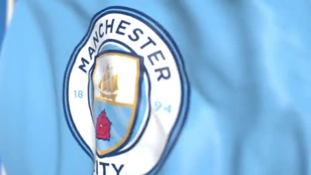 Flying flag with Manchester City football team logo, close-up. Animación en 3D loopable editorial — Vídeo de stock