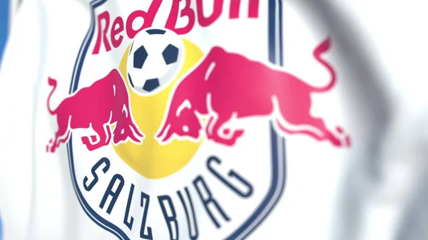 ธงบินกับ FC Red Bull Salzburg โลโก้สโมสรฟุตบอลใกล้ชิด การบรรณาธิการ 3D — ภาพถ่ายสต็อก