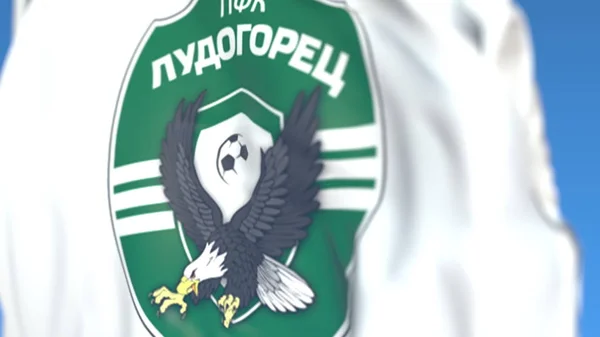 Zwaaiende vlag met Ludogorets Razgrad voetbalclub logo, close-up. Redactionele 3D-rendering — Stockfoto