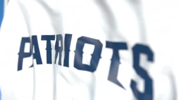 Lambaikan bendera dengan logo tim New England Patriots, close-up. Animasi 3D yang dapat diulang penyuntingan — Stok Video