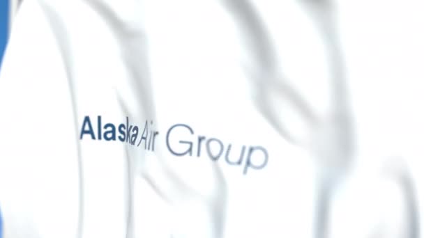 Zwaaiende vlag met Alaska Air Group logo, close-up. Redactionele loop bare 3D-animatie — Stockvideo